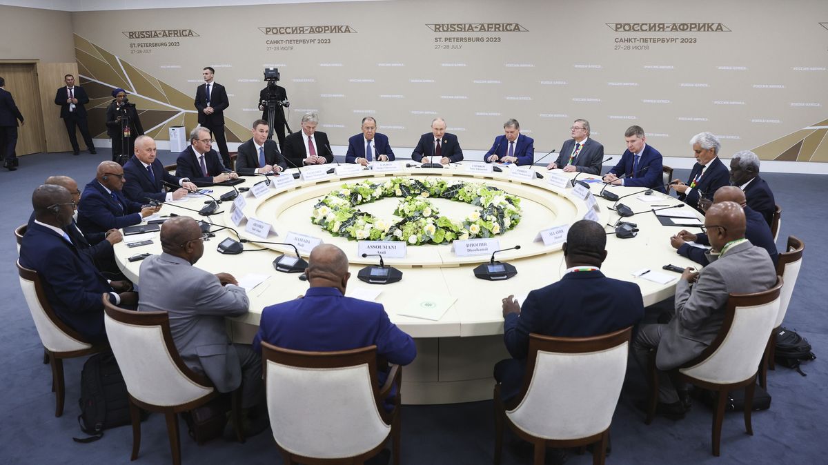 Facka pro Putina. Většina afrických lídrů na summit do Ruska nedorazila